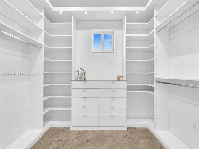 $3,795,000 | 922 Washington Street, Hollywood, FL 33019