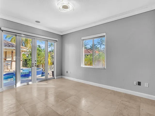 $3,795,000 | 922 Washington Street, Hollywood, FL 33019