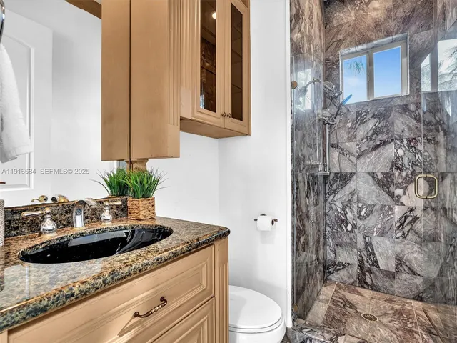 $3,795,000 | 922 Washington Street, Hollywood, FL 33019