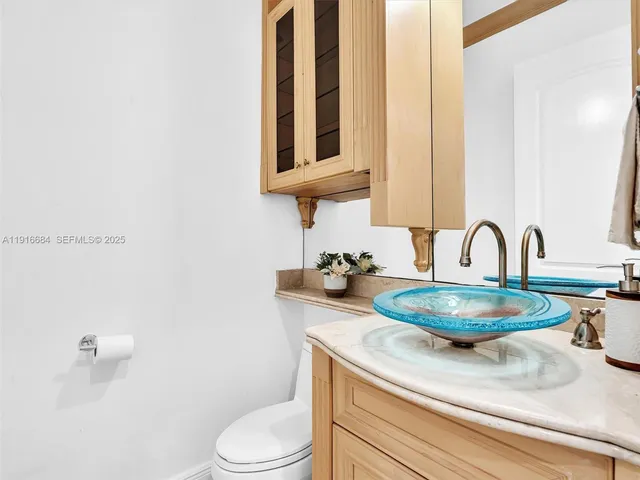 $3,795,000 | 922 Washington Street, Hollywood, FL 33019