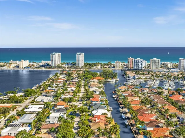 $3,795,000 | 922 Washington Street, Hollywood, FL 33019