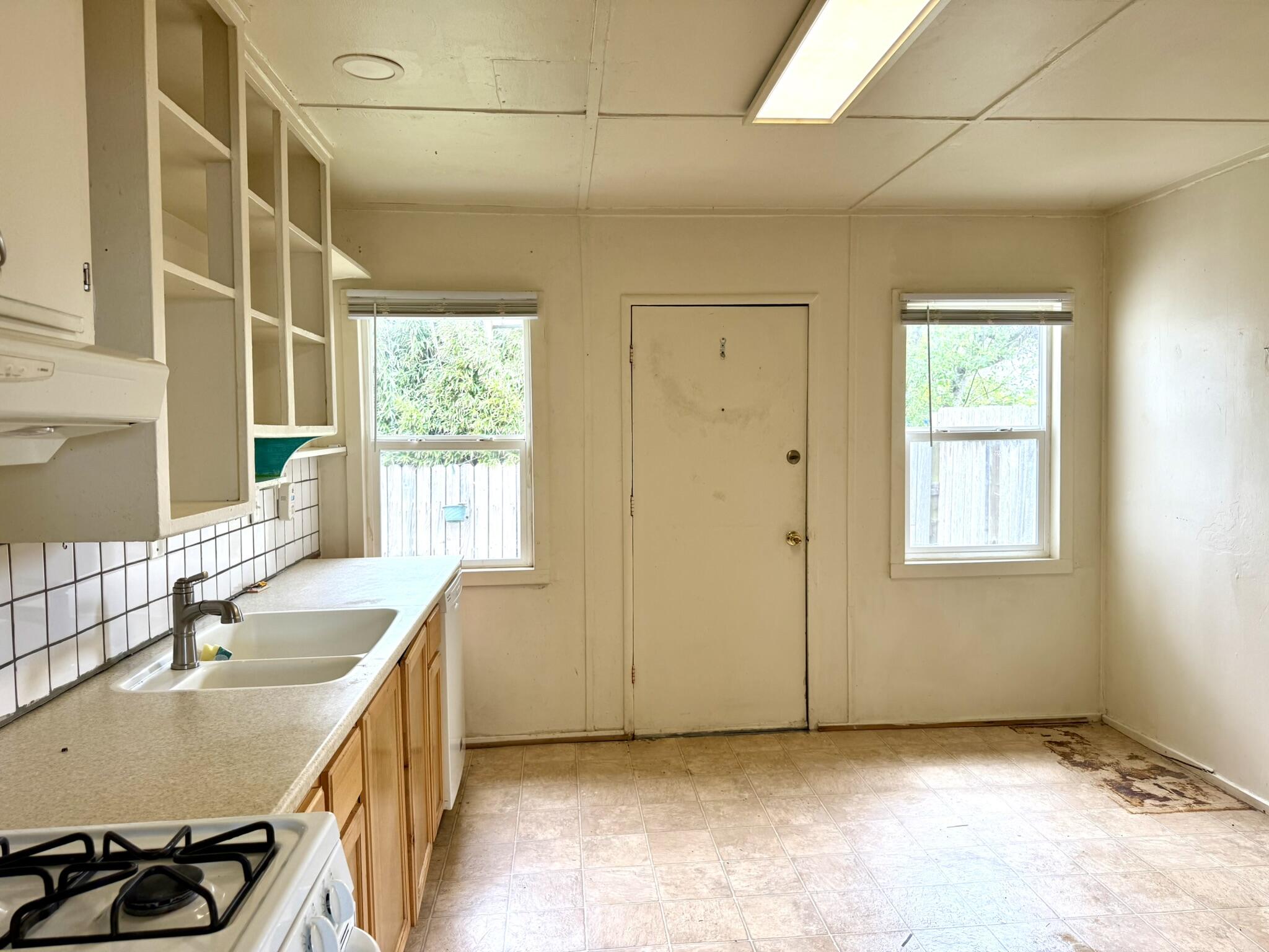 175 Cod Street Eureka, CA 95503 - Photo 8 of 24