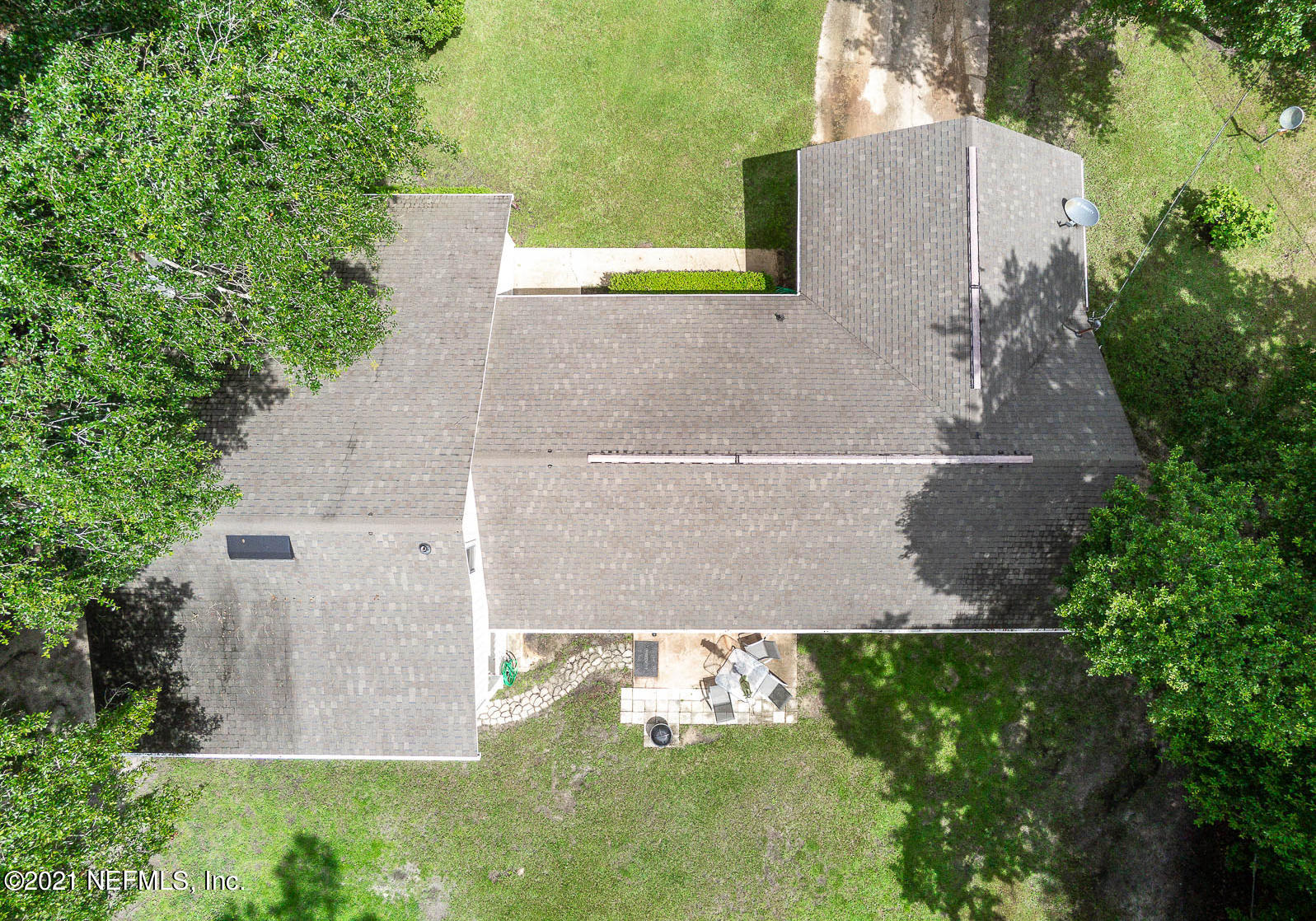 2053 Cornell Road Middleburg, FL 32068 - Photo 37 of 38 an aerial view of a house with a yard
