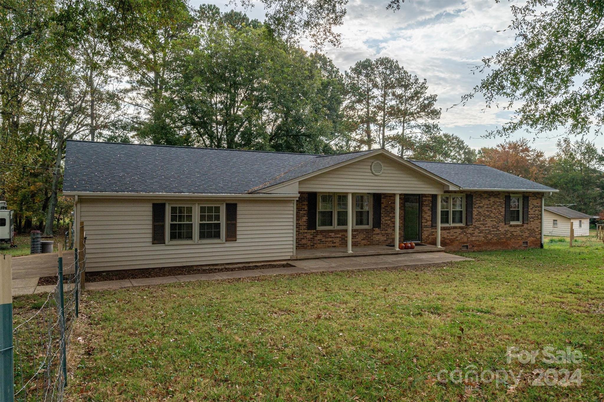 1209 Burke Road Shelby, NC 28152 - Photo 2 of 37 Gallery Image 2