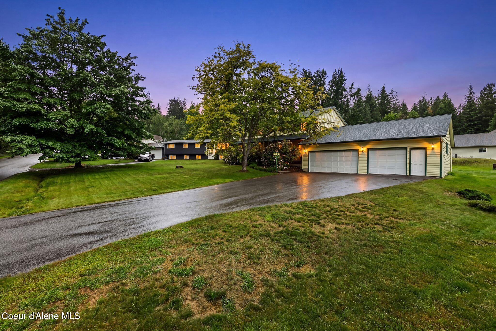 290 Syringa Heights Road Sandpoint, ID 83864 - Photo 5 of 65 2_KFM02031 twilight