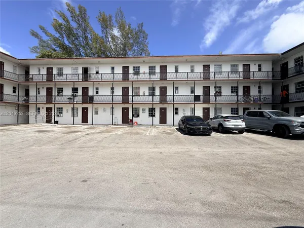 $1,595 | 7001 Northwest 15th Avenue, Unit 4, Miami, FL 33147