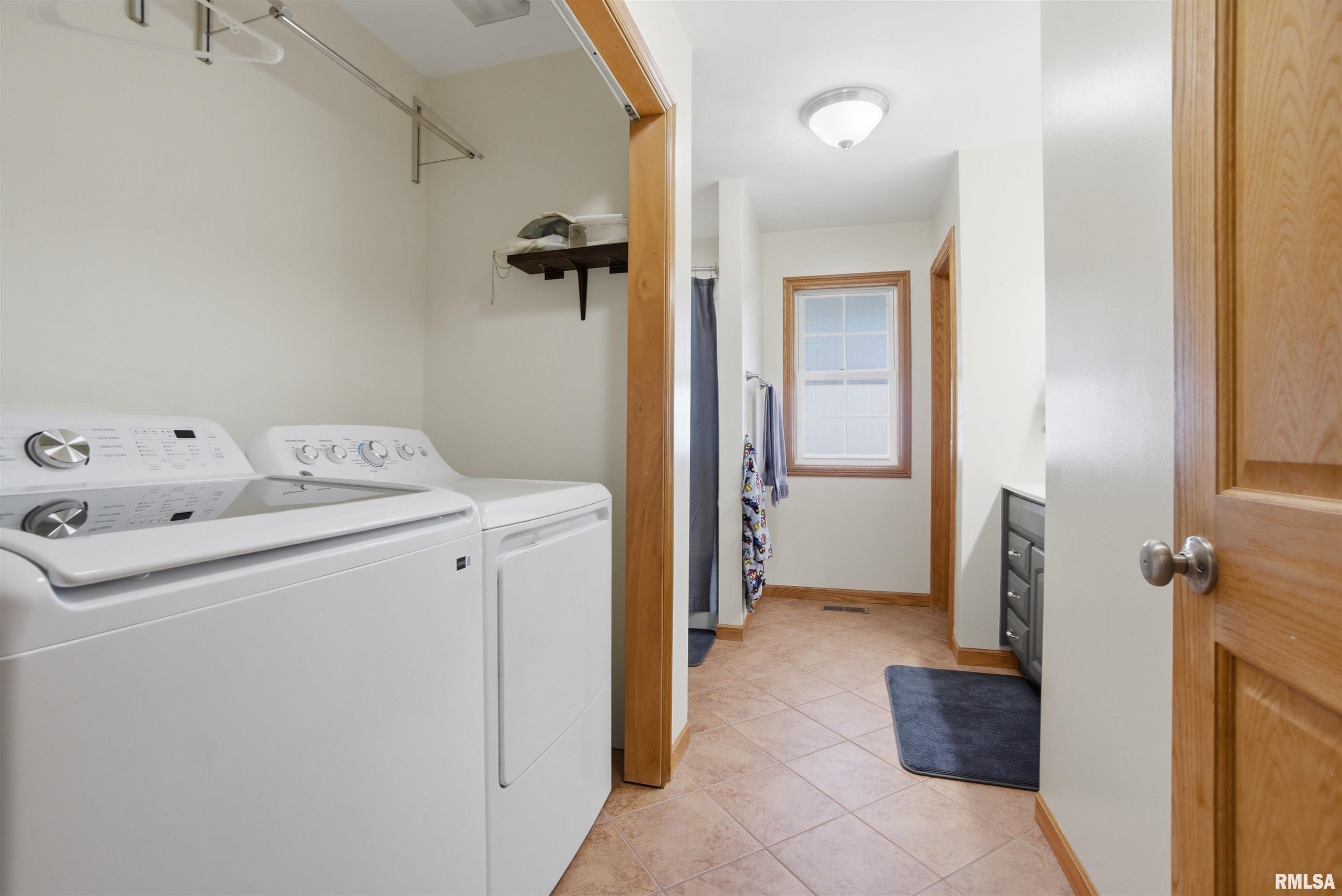 510 Highview Ridge Washburn, IL 61570 - Photo 19 of 46