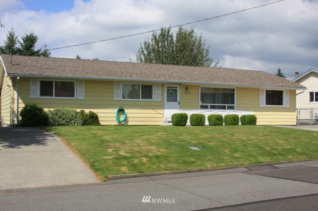 12656 Southeast 169th Place Renton, WA 98058 - Photo 1 of 13 Gallery Image 1