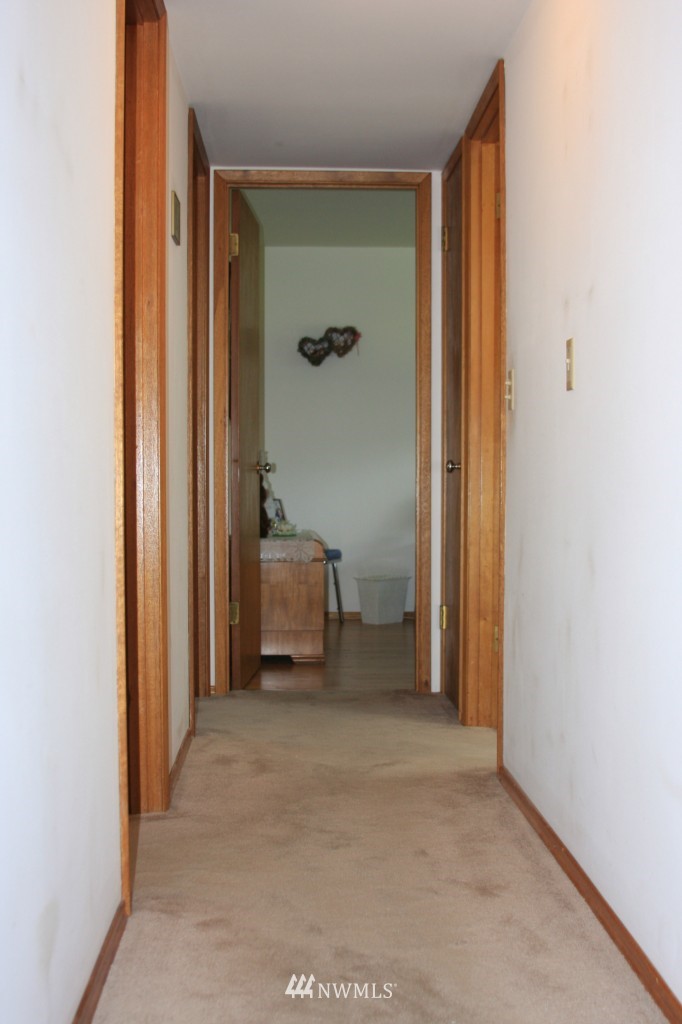 12656 Southeast 169th Place Renton, WA 98058 - Photo 7 of 13 Gallery Image 7