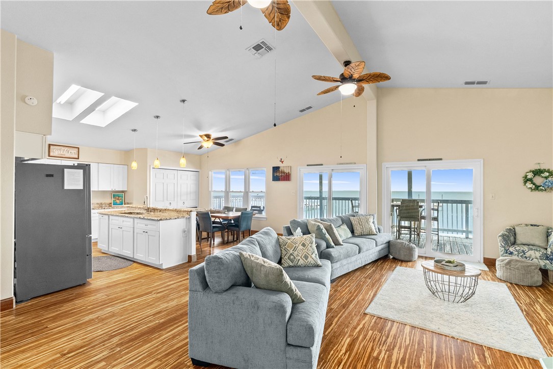 614 Copano Ridge Road Rockport, TX 78382 - Photo 5 of 38