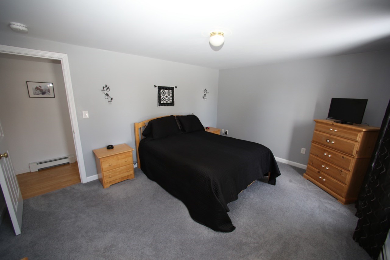 1450 Cambridge Road Fletcher, VT 05444 - Photo 14 of 40