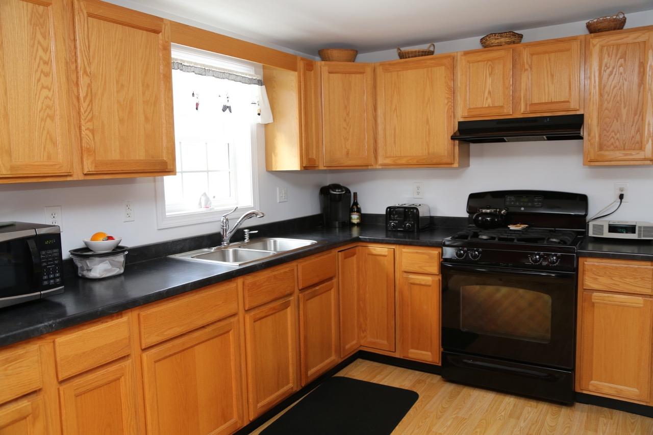 1450 Cambridge Road Fletcher, VT 05444 - Photo 5 of 40