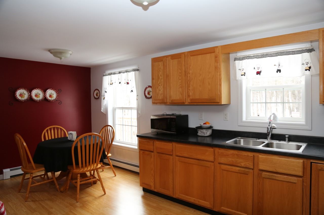 1450 Cambridge Road Fletcher, VT 05444 - Photo 7 of 40