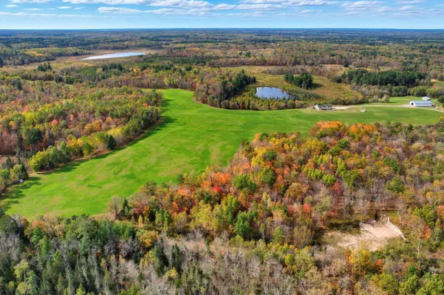 $889,777 | 6281 24th Avenue Northwest, Walker, MN 56484