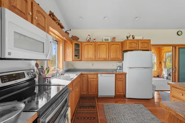 $889,777 | 6281 24th Avenue Northwest, Walker, MN 56484