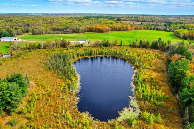 $889,777 | 6281 24th Avenue Northwest, Walker, MN 56484