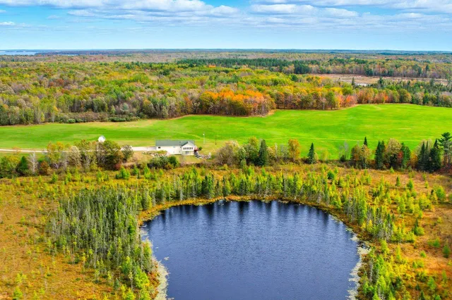 $889,777 | 6281 24th Avenue Northwest, Walker, MN 56484