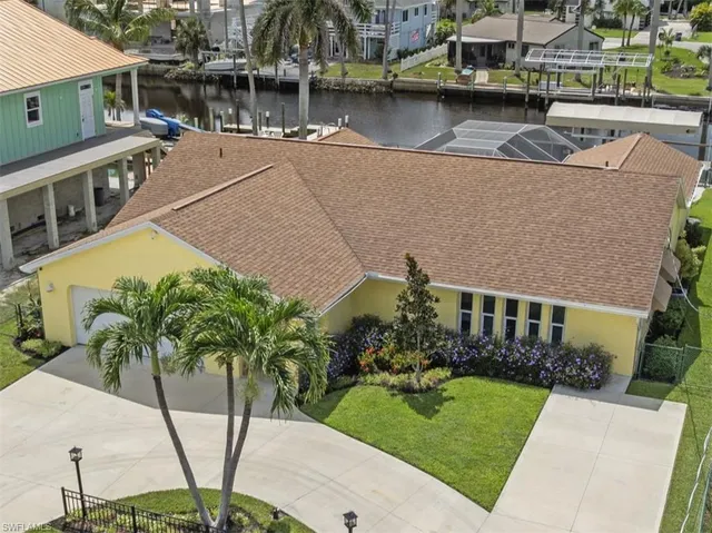 a view of houses with lake