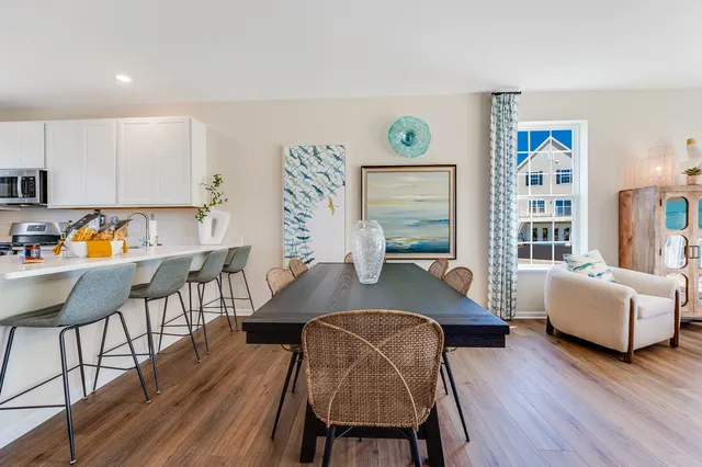 $409,900 | 241 Settlers Place, West Dundee, IL 60118