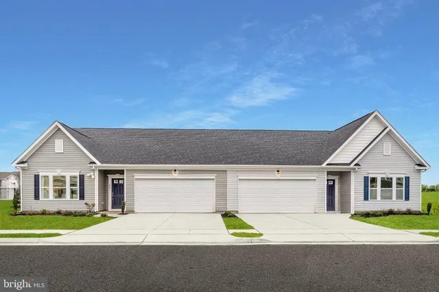 $304,360 | 224 Baker Drive, Luray, VA 22835