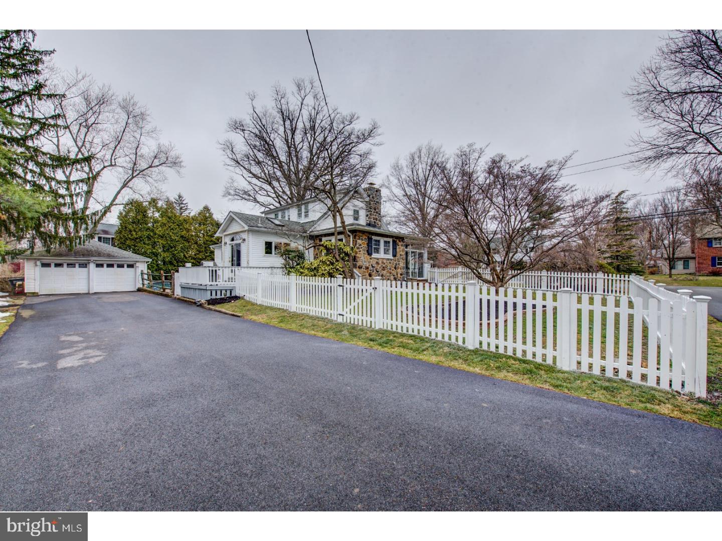 302 Baynard Boulevard Wilmington, DE 19803 - Photo 25 of 25 Driveway