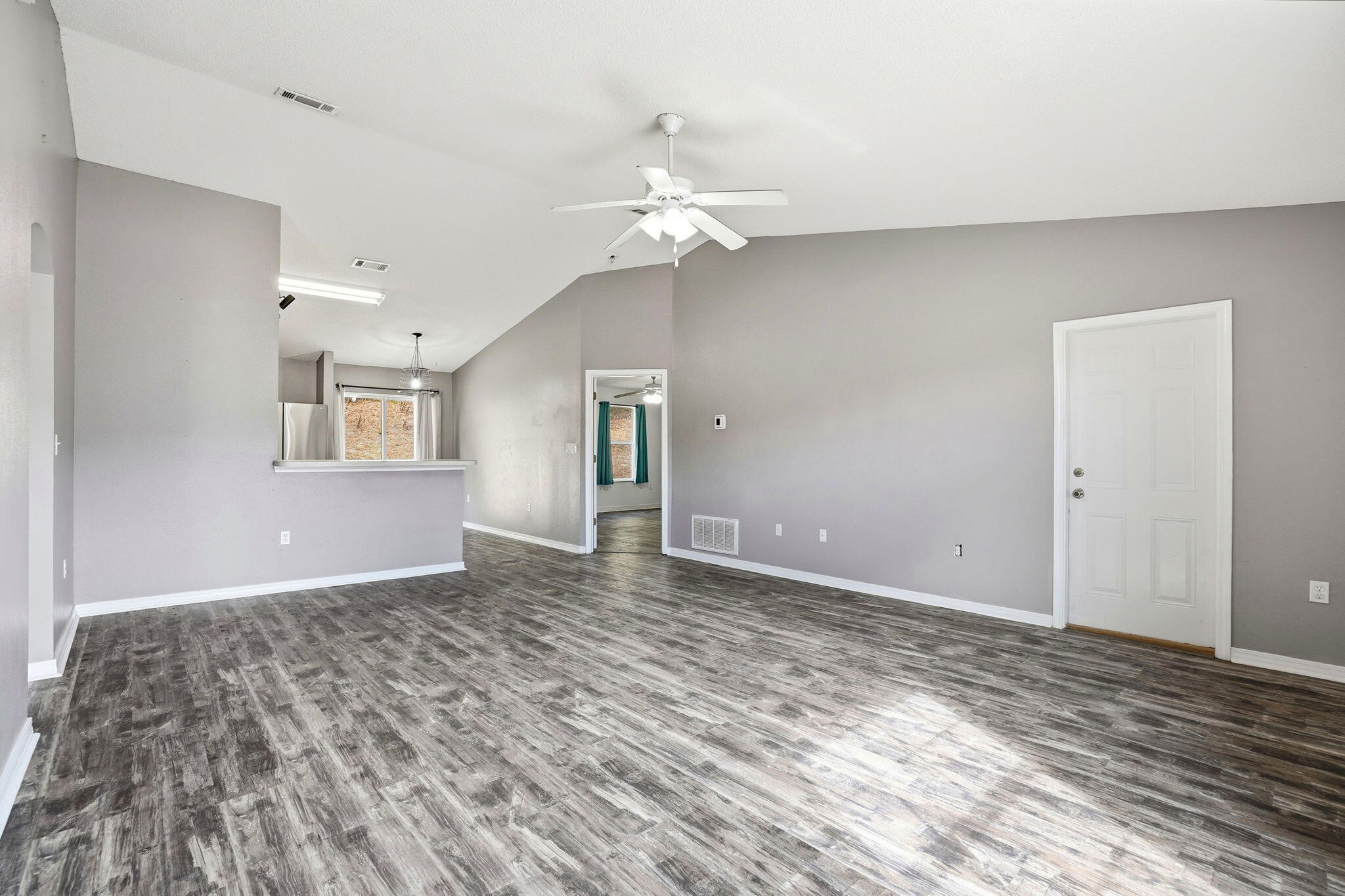 209 Cabana Way Crestview, FL 32536 - Photo 5 of 30 LIVING ROOM