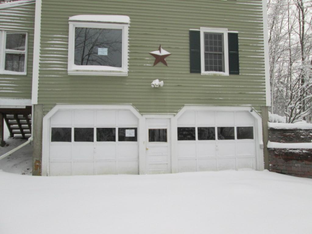 143 Mammoth Road Hooksett, NH 03106 - Photo 2 of 13