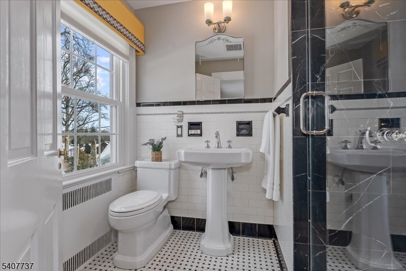 138 Alexander Avenue Montclair, NJ 07043 - Photo 19 of 36