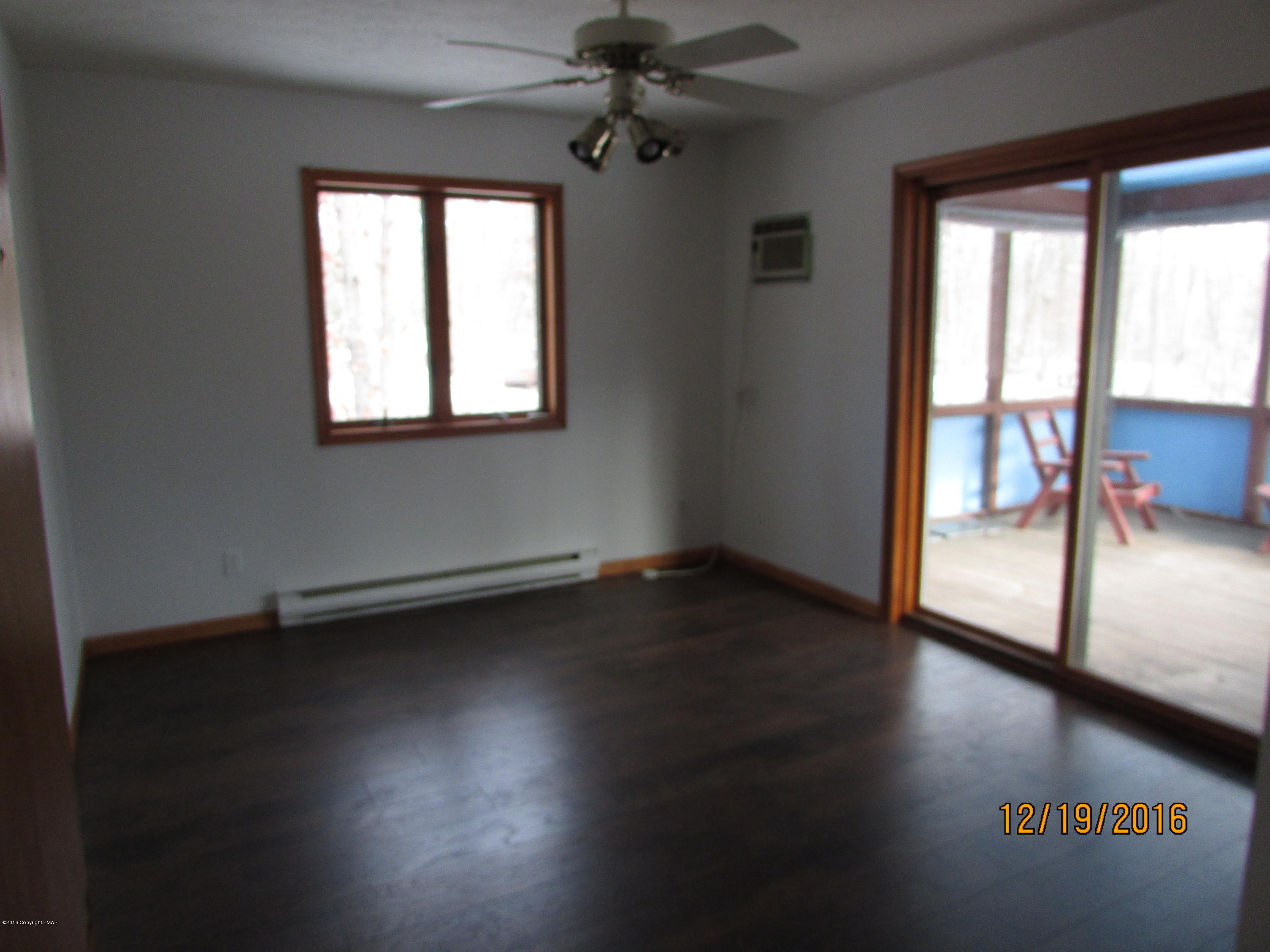 181 Doe Loop Bushkill, PA 18324 - Photo 13 of 34 181 Doe Loop Bedroom 2
