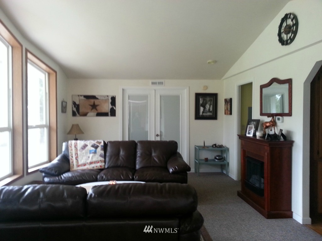 7536 187th Avenue Southwest Rochester, WA 98579 - Photo 12 of 21 Gallery Image 12
