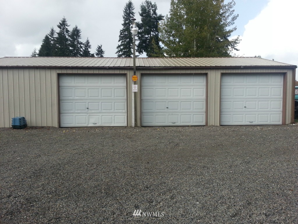 7536 187th Avenue Southwest Rochester, WA 98579 - Photo 4 of 21 Gallery Image 4