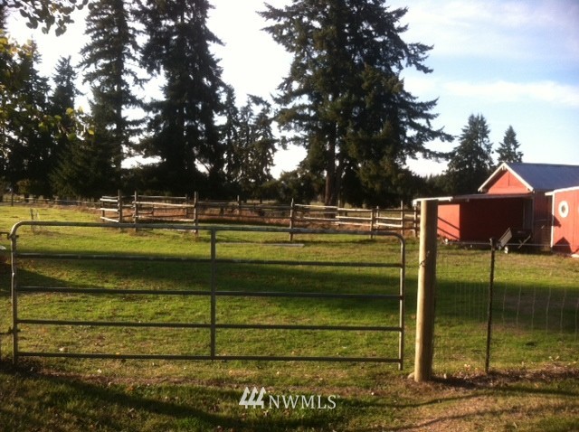 7536 187th Avenue Southwest Rochester, WA 98579 - Photo 5 of 21 Gallery Image 5