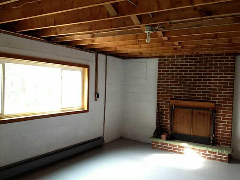 90 Hawk Road Home, PA 15747 - Photo 6 of 12 Living Room.