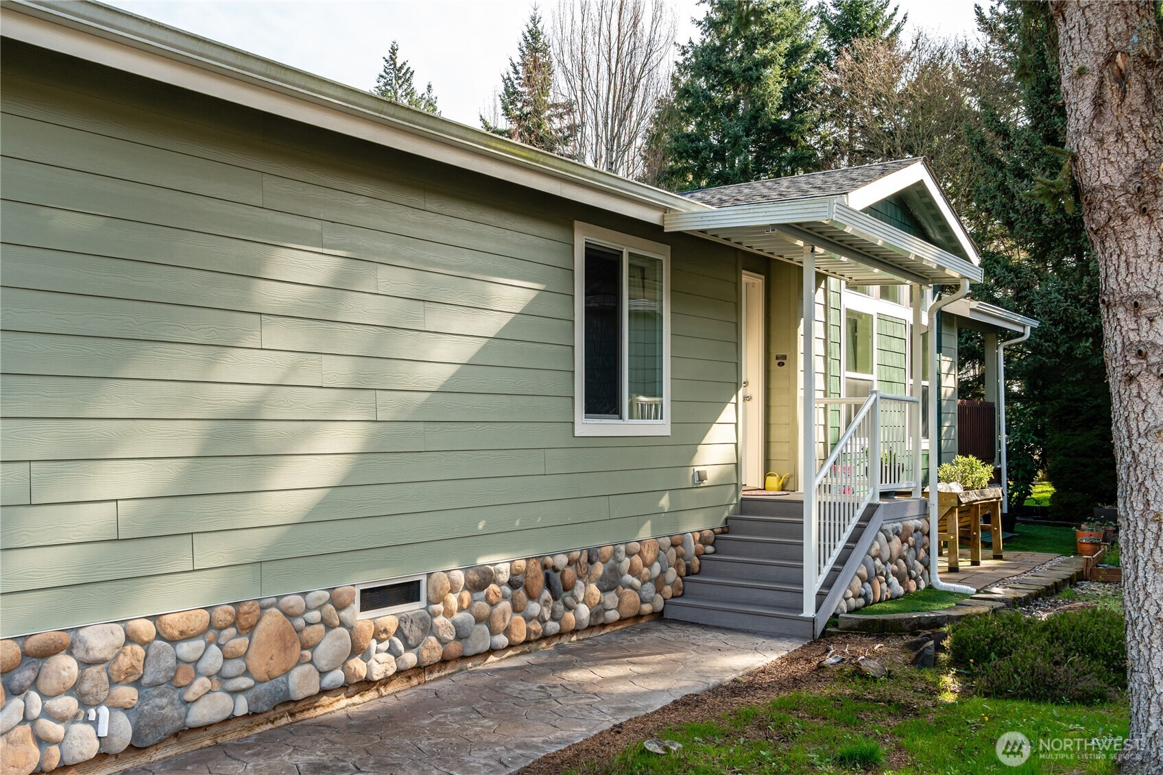 815 124th Street Southwest Everett, WA 98204 - Photo 27 of 40