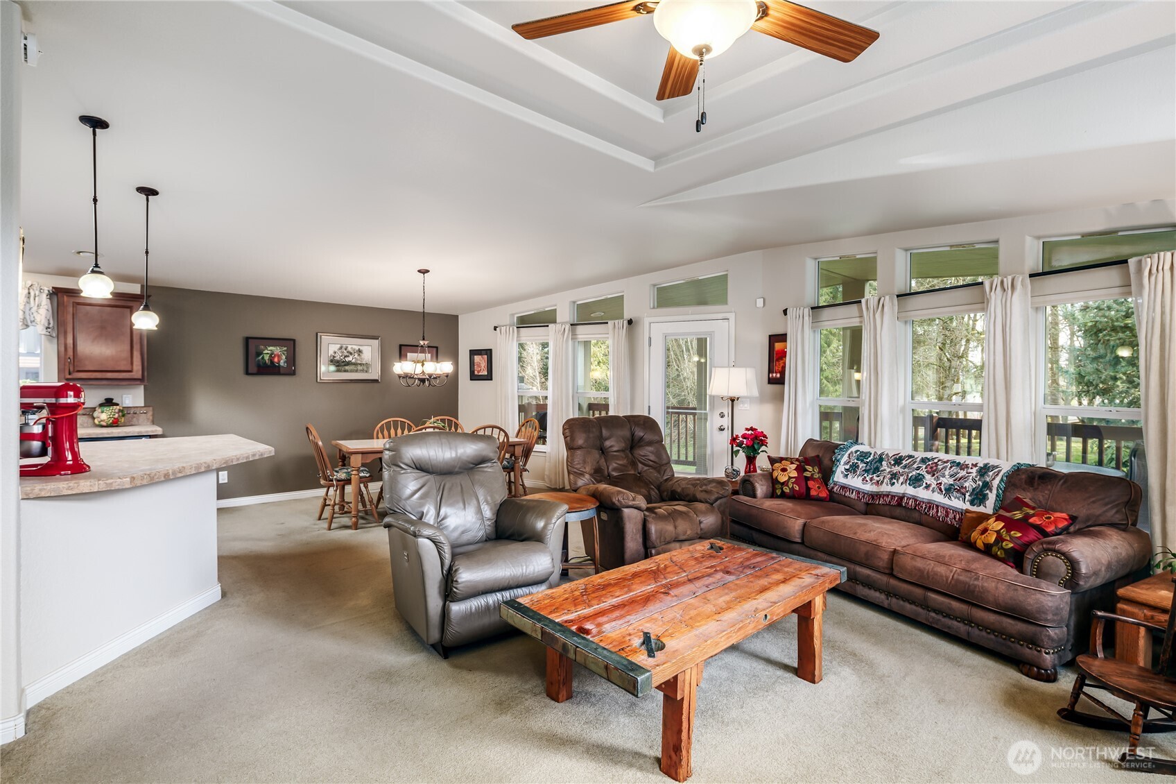 815 124th Street Southwest Everett, WA 98204 - Photo 3 of 40