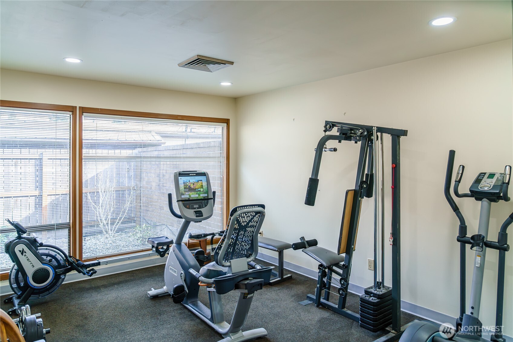815 124th Street Southwest Everett, WA 98204 - Photo 37 of 40