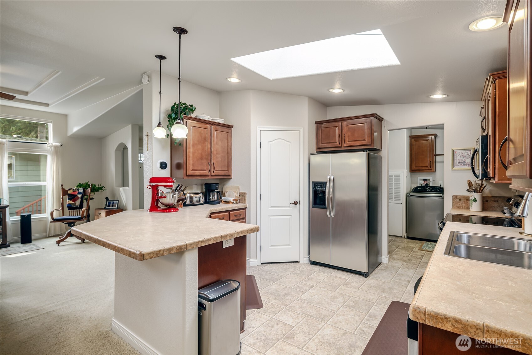 815 124th Street Southwest Everett, WA 98204 - Photo 10 of 40