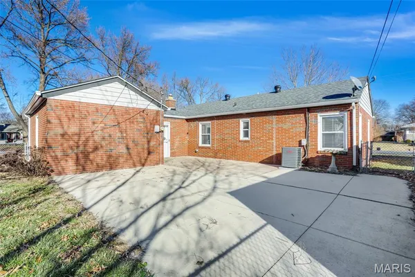 $255,000 | 1403 Madison Avenue, Edwardsville, IL 62025
