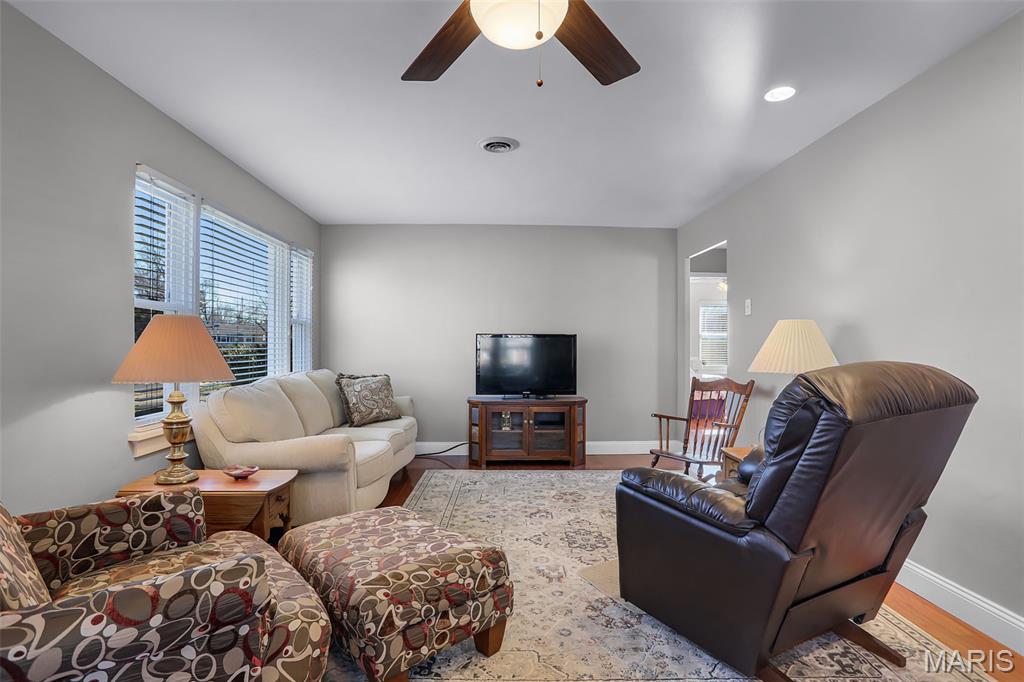 1403 Madison Avenue Edwardsville, IL 62025 - Photo 4 of 33