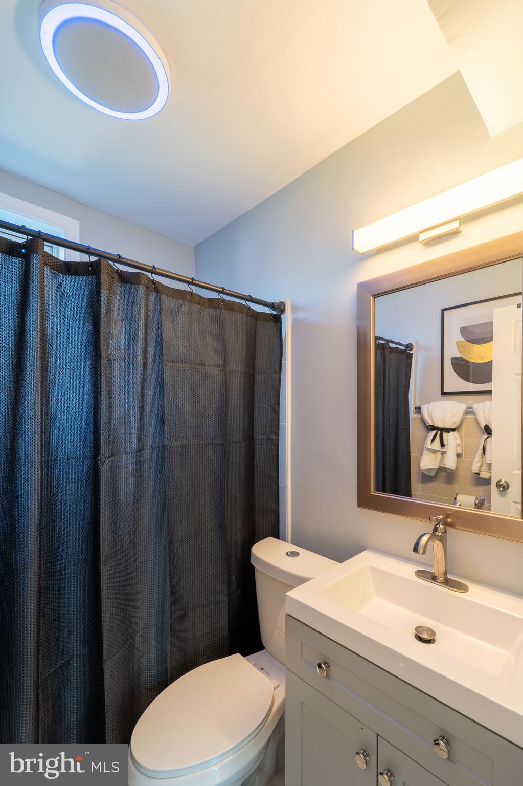 1572 41st Street Southeast Washington, DC 20020 - Photo 19 of 29 Bathroom