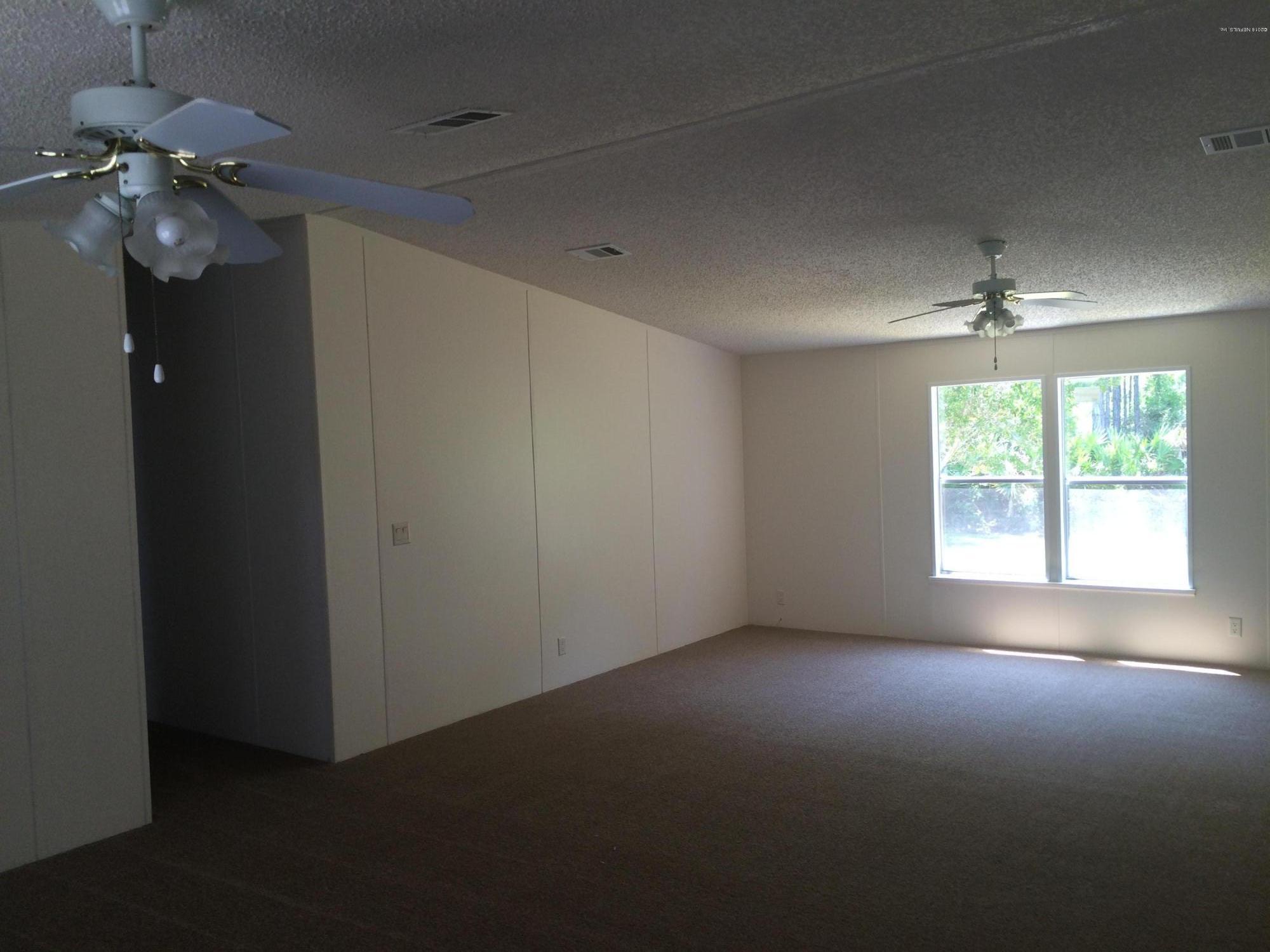12442 Shark Road West Jacksonville, FL 32226 - Photo 6 of 19 image