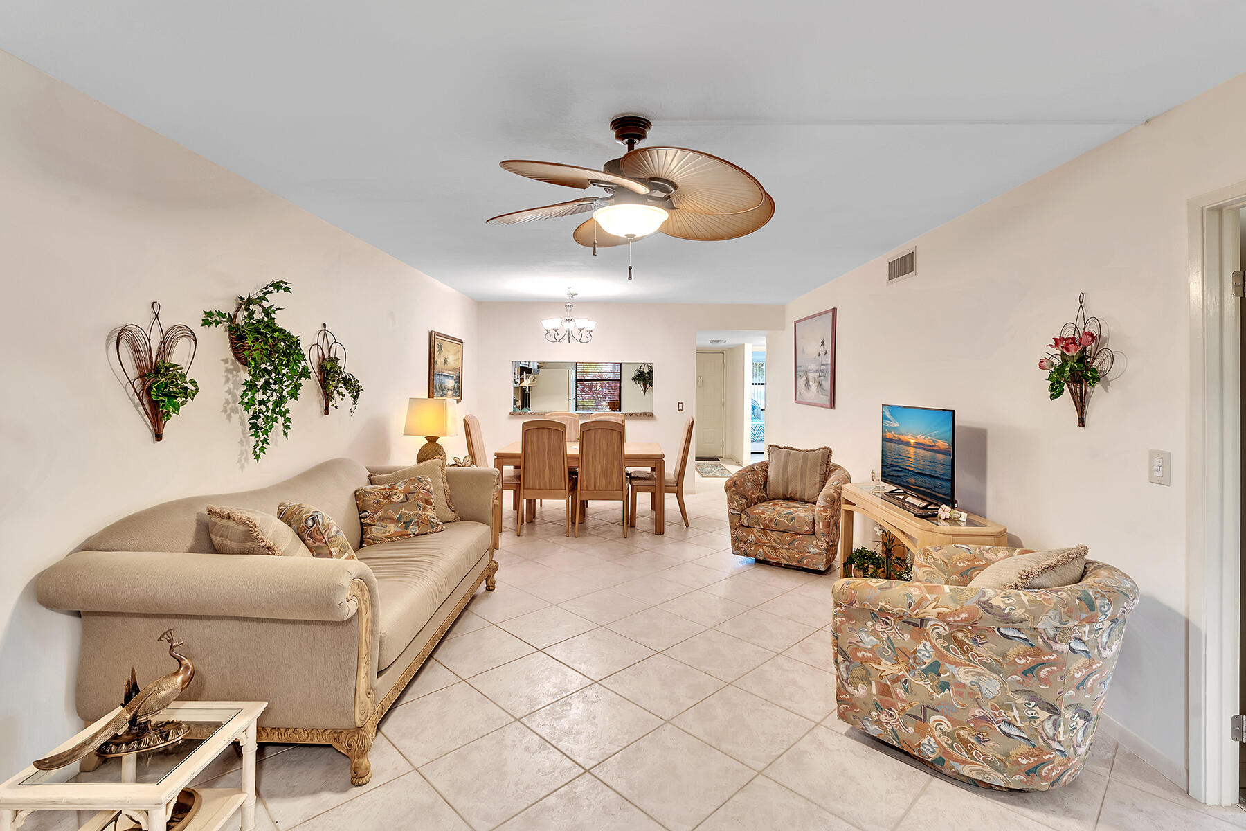 22112 Palms Way, Unit 101 Boca Raton, FL 33433 - Photo 14 of 35 DSC00321