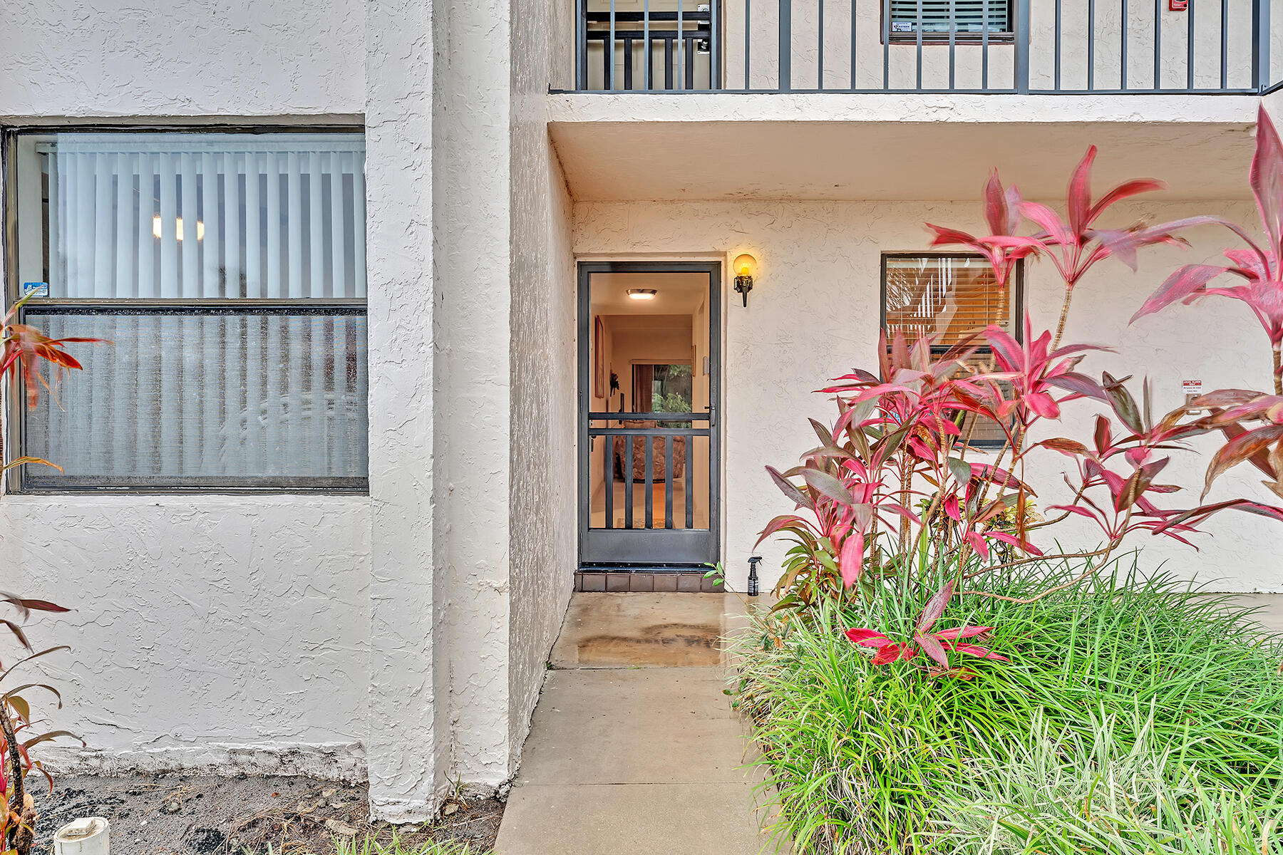 22112 Palms Way, Unit 101 Boca Raton, FL 33433 - Photo 3 of 35 DSC00186