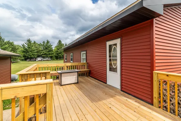 $300,000 | 422 221st Street East, Clearwater, MN 55320