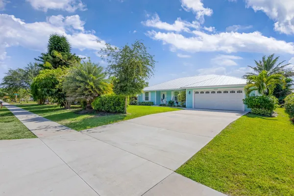 $759,000 | 10600 Southeast Gomez Avenue, Hobe Sound, FL 33455