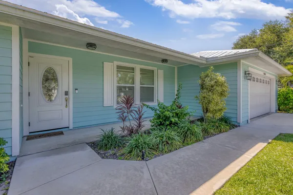 $759,000 | 10600 Southeast Gomez Avenue, Hobe Sound, FL 33455