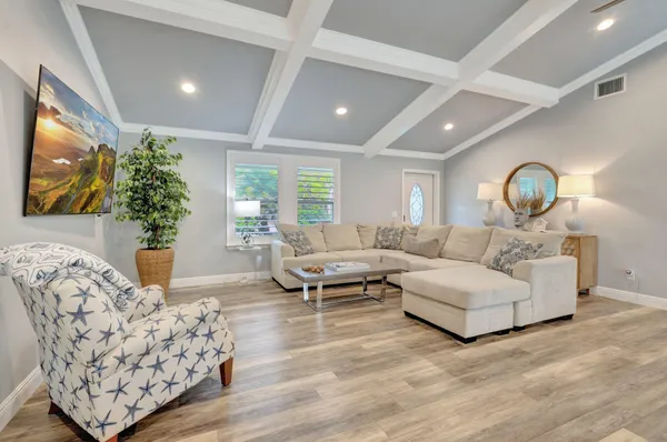 $759,000 | 10600 Southeast Gomez Avenue, Hobe Sound, FL 33455