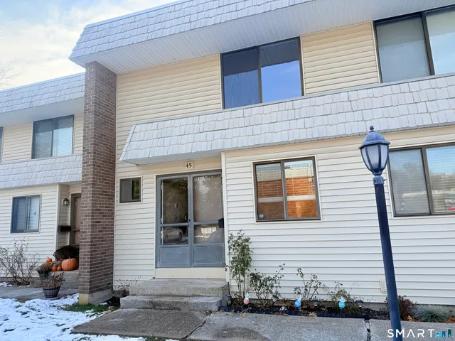$235,000 | 45 Mountain Laurel Court, Unit 45, Cromwell, CT 06416