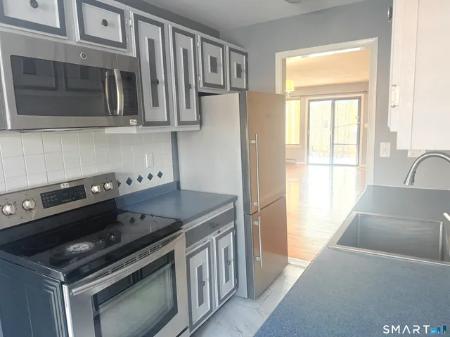 $235,000 | 45 Mountain Laurel Court, Unit 45, Cromwell, CT 06416