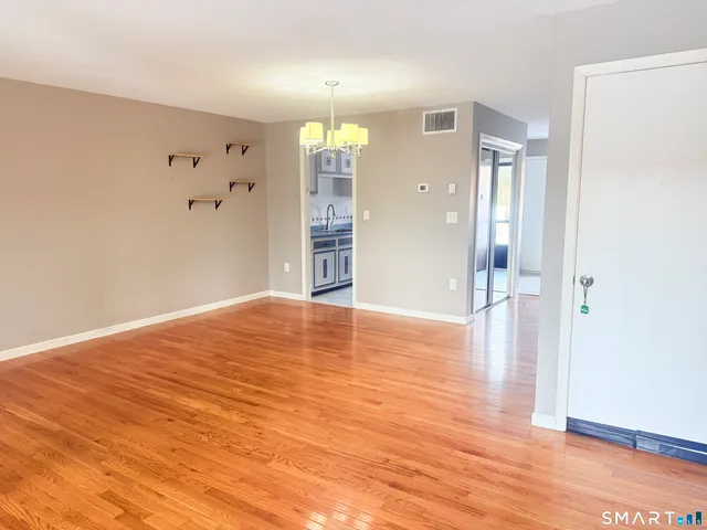 $235,000 | 45 Mountain Laurel Court, Unit 45, Cromwell, CT 06416